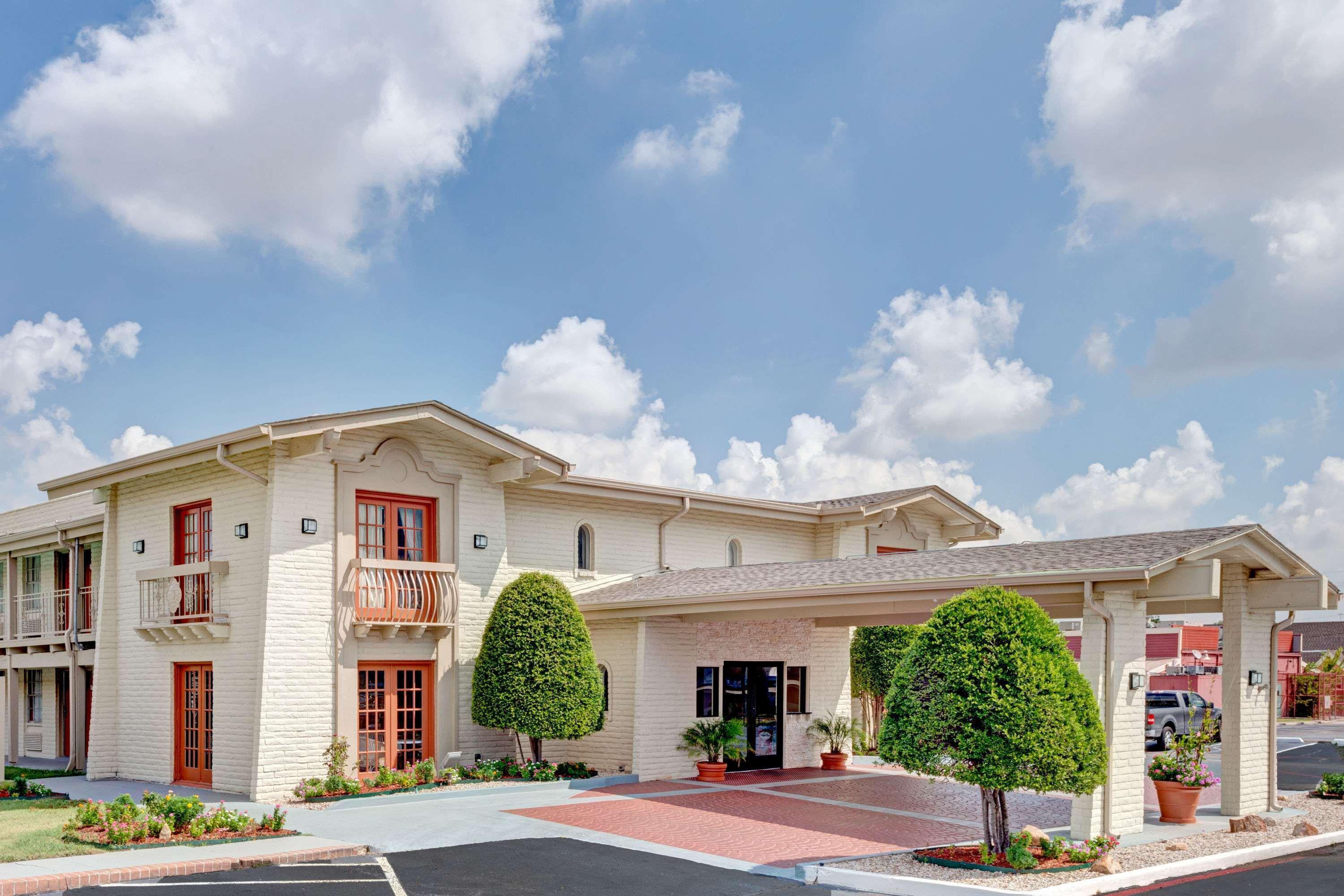 Travelodge By Wyndham North Richland Hills/Dallas/Ft Worth Экстерьер фото